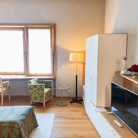 Bed and breakfast Schmiede 3*